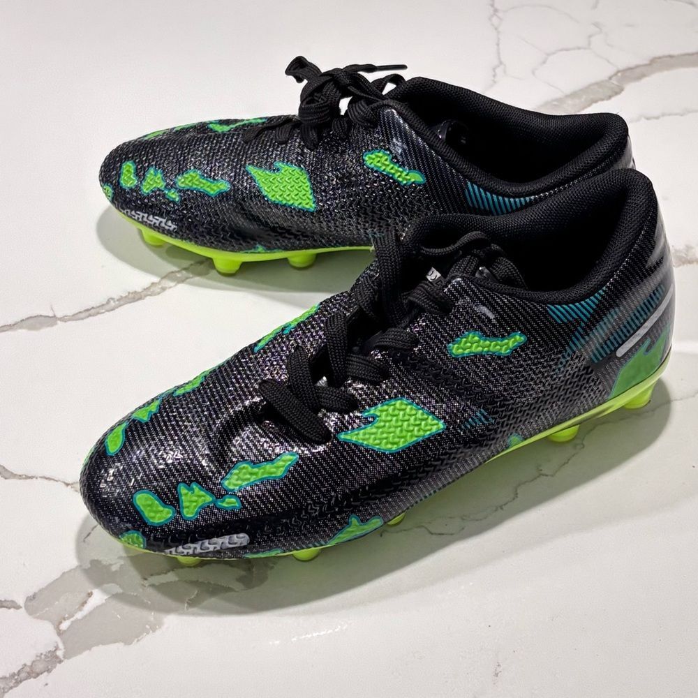 DREAM PAIRS Youth Earth Surface Pattern Soccer Shoes Unisex Girls Boys Black 5